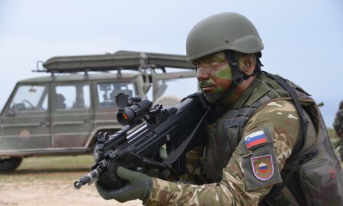 Slovenija će evakuirati svojih šest vojnika iz Erbila