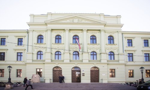 Telefonska dojava o bombi u Osijeku; ispražnjena zgrada suda