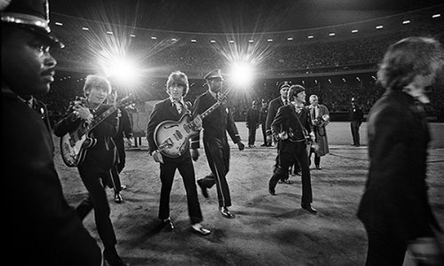 Gitara Johna Lennona prodana za 24 milijuna dolara