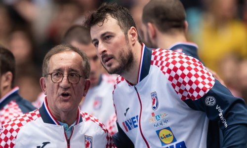 Domagoj Duvnjak otkrio što se događalo u našoj svlačionici na poluvremenu, a onda je Lino Červar upozorio svoje igrače