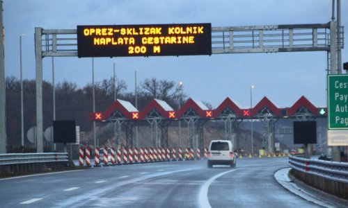 Zbog olujne bure za sav promet zatvorena DC54 Maslenica-Zaton Obrovački