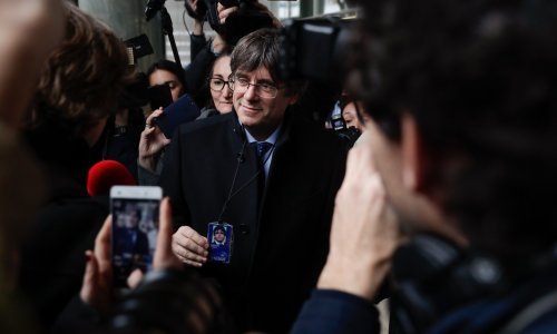 Puigdemont u Europskom parlamentu, Španjolska traži ukidanje imuniteta i izručenje