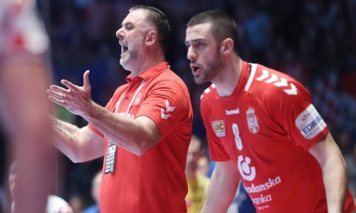 Srpski mediji raspisali se o porazu od Hrvatske i debaklu na Euru; Kurir ih pokopao uz naslov 'Kraj brukanja'. Ali to nije sve