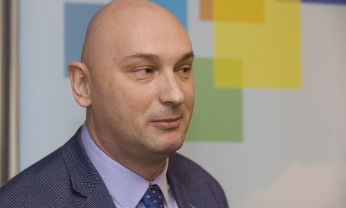 Dekan FER-a poderao ministre na svečanosti potpisivanja ugovora