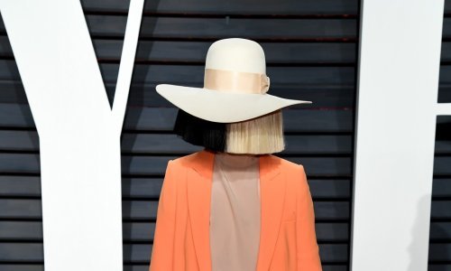 Dugo je skrivala svoj identitet, a danas bez problema govori o seksualnim maštarijama te otkriva da je posvojila sina