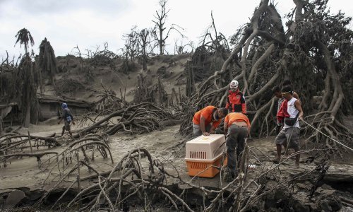 Dvije žrtve erupcije filipinskog vulkana, 82.000 evakuirano
