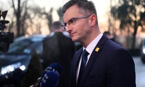 Pala slovenska vlada! Šarec odstupio, susjedi idu na prijevremene izbore