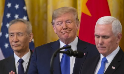 Trump zbog Irana prijeti carinama na uvoz automobila iz Europe