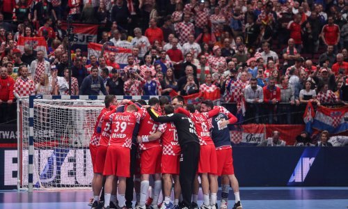 Reakcije hrvatskih rukometaša; oni su za razliku od izbornika oduševljeni svojom izvedbom u dvoboju s domaćinom