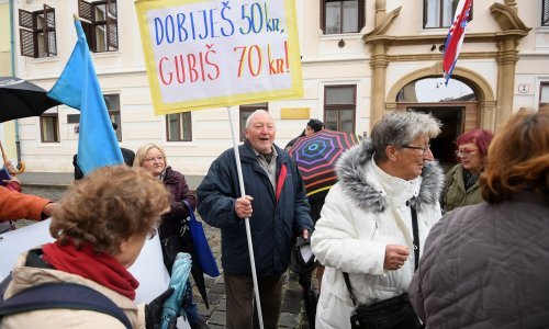 Stiže nova obiteljska mirovina za sprečavanje siromaštva - 50 posto supružnikove plus vlastita