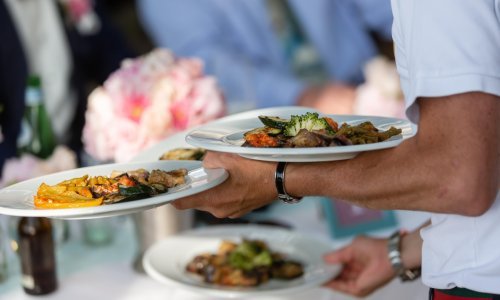 Tjerali kuhara i konobaricu da rade po 15 sati dnevno bez pauze, sud tvrtki zbog toga odrezao 202 tisuće kuna kazne