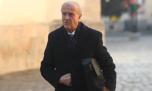 Ministar Bošnjaković nije upisao 300 kvadrata dvorišta uz ilegalno izgrađenu kuću