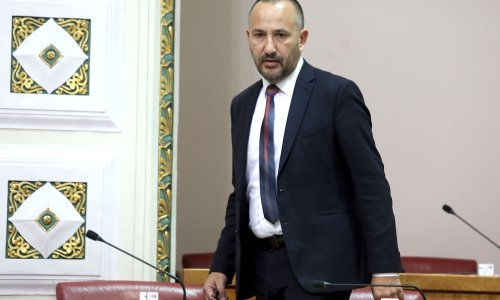 Zastupnik HRAST-a Zekanović: 'Ako Škoro okupi sve koji su ga podržali, mogli bi razmišljati o preuzimanju vlasti'