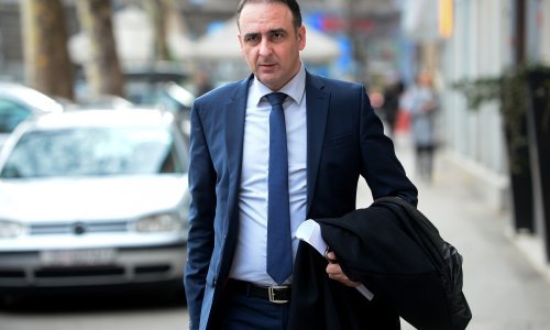 Kapulica brani Plenkovća: Kako se to mjeri njegov ego?