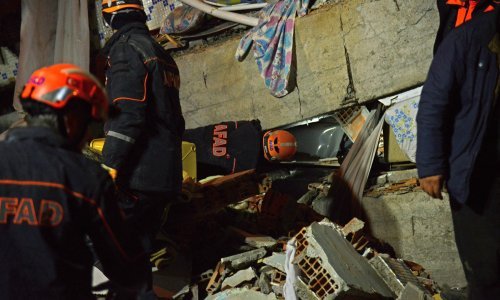 Najmanje 22 mrtvih, 1000 ozlijeđenih u potresu u Turskoj