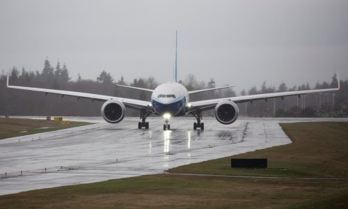 [FOTO/VIDEO] Pogledajte prvi probni let Boeingove putničke grdosije kojom želi napasti Airbus