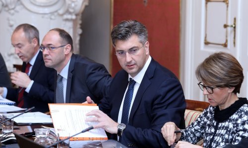 Vlada odlučuje o amandmanima na proračun, božićnica upitna?