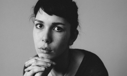 Mlada splitska umjetnica o rušenju mitova o ženama i o tome kako se kroz fotografiju suočila s velikom obiteljskom traumom