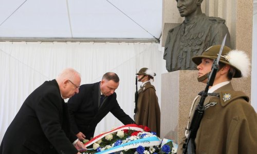 Duda: Čuvati sjećanje na Auschwitz da se povijest ne ponovi