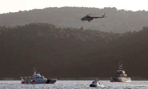 U padu helikoptera smrtno stradao bojnik Marin Klarin, za natporučnikom Tomislavom Baturinom se i dalje traga