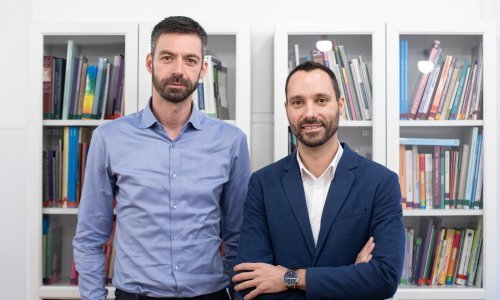 Centar za socijalnu skrb oglušio se na presudu suda o udomljavanju djece za gay par