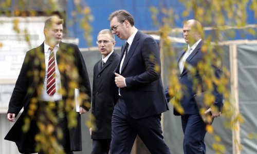 Srbijanski ministar unutarnjih poslova: Vučić i Đukanović razgovarat će o smirivanju napetosti