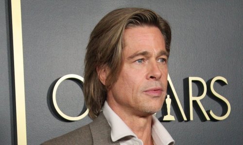 Tko bi rekao da će Brad Pitt morati nositi oznaku s imenom na crvenom tepihu