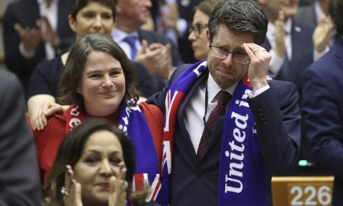 Gotovo je: Europski parlamentarci u suzama odobrili povijesni dogovor o Brexitu, 31. siječnja Britanci napuštaju EU