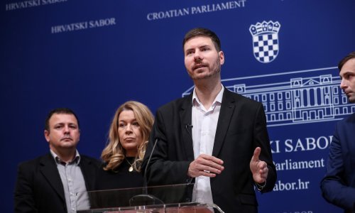 Pernar protiv uvođenja trošarina na e-tekućine za parilice