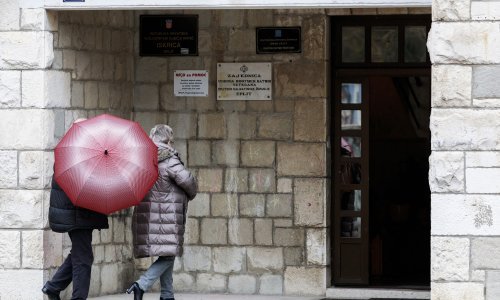 U nizinama sunčano, a na Jadranu kiša
