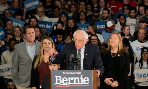 Mrtva utrka demokrata u Nevadi, uz jednog favorita i kandidatkinju u zamahu