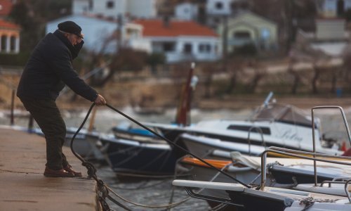 Zbog olujne bure, splitski vatrogasci na brojnim intervencijama