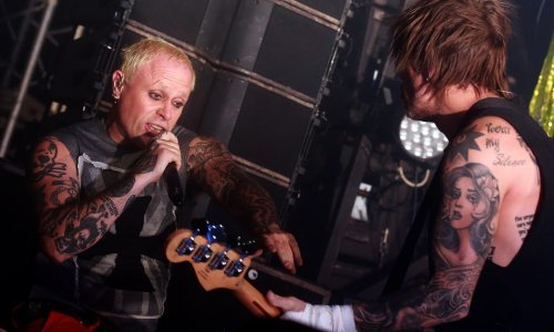 Sea Star dovodi Urbana, Dubiozu kolektiv i Prodigy