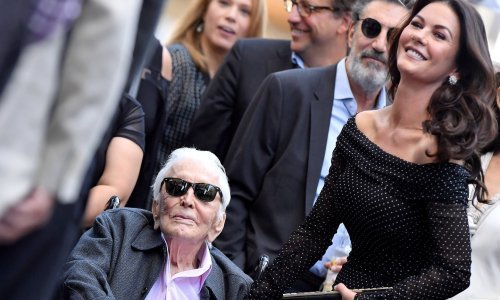 Tijekom života zaradio je oko 80 milijuna dolara, a sada je otkriveno kome je Kirk Douglas ostavio veći dio bogatstva