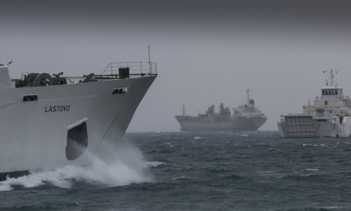 [VIDEO] Kad zanevera: Pogledajte kako se legendarni trajekt probija kroz olujno nevrijeme