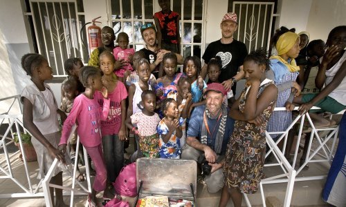 Nakon lude inicijacije s podsaharskom Afrikom, obišli smo afričku Havanu, a ispod golemog baobaba u nedođiji nas je dočekao neobičan koncert