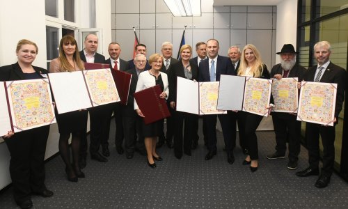 Kolinda Grabar Kitarović u Njemačkoj podijelila povelje za domoljublje