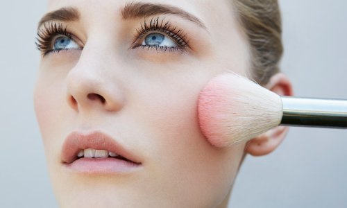 Kako šminkom skinuti godine: Ono što je izgledalo dobro u 20-ima, nije najbolji izbor u 40-ima