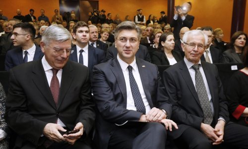 Plenković: Čuvanje nacionalnog identiteta jedno je od ključnih suvremenih izazova za hrvatski narod