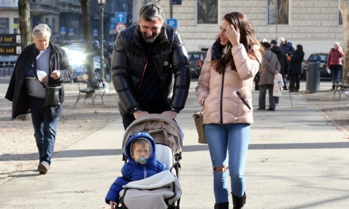 Obitelj Ivanišević u šetnji gradom: Nikad sretniji Goran i Nives u društvu sinčića Olivera