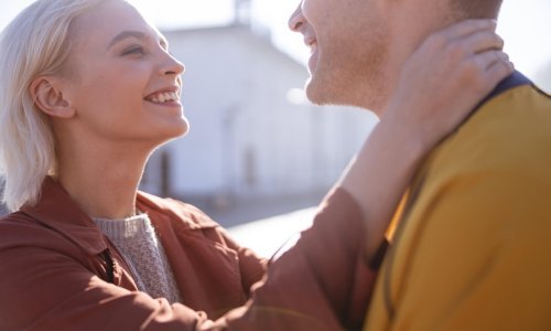 [VIDEO] Tanka je granica između zaštitničkog ponašanja i bolesne posesivnosti, a možda vaša veza pati baš zbog toga