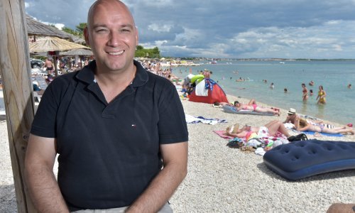 Stanovnicima 'jadranske košnice' prekipjelo, stižu autobusima pred USKOK