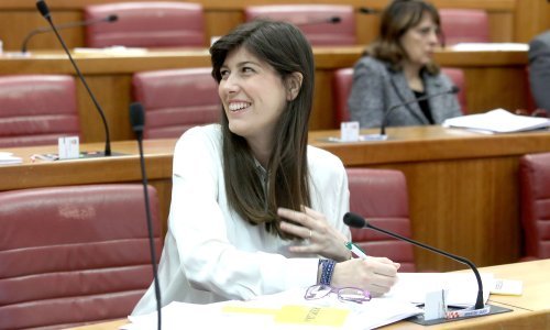 Mostov prijedlog povećanja rodiljnih naknada sasječen u Saboru