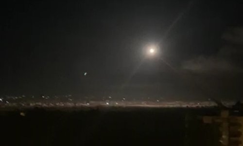 Sirijska obrana presrela rakete iznad Damaska