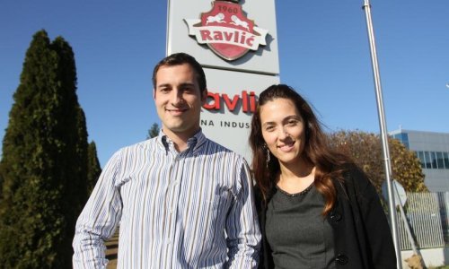 Spakirali kulen i čvarke u bombonijeru i očekuju pomamu na tržištu