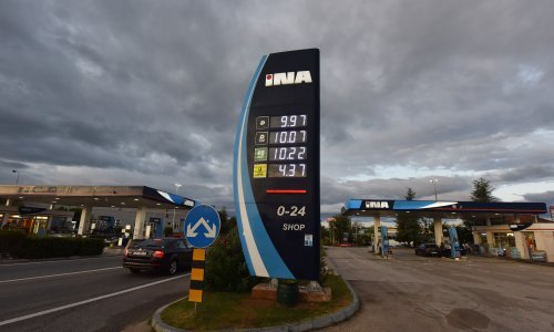 Ina pod hakerskim napadom koji traje od Valentinova, prodaja goriva ide neometano