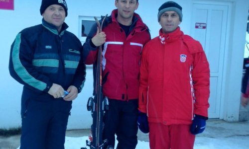 Božo Petrov skija na Kupresu