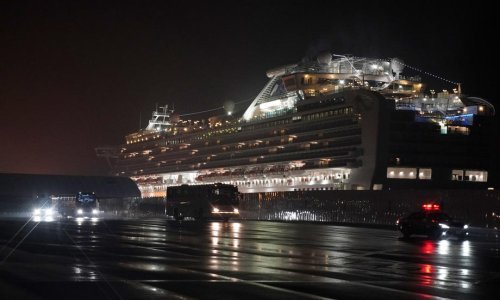 [FOTO] Čak 40 Amerikanaca s kruzera u Japanu zaraženo koronavirusom, evakuiraju ih