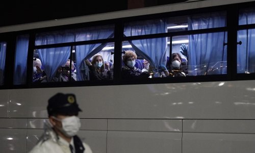 Prva smrt od koronavirusa u Australiji, prvo oboljenje u Irskoj