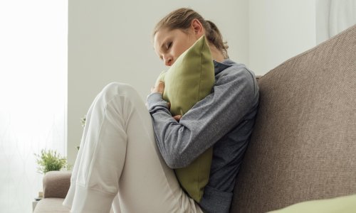 Epidemija usamljenosti još je jedna prijetnja po javno zdravlje, a kako se nositi s njom u doba socijalne izolacije?